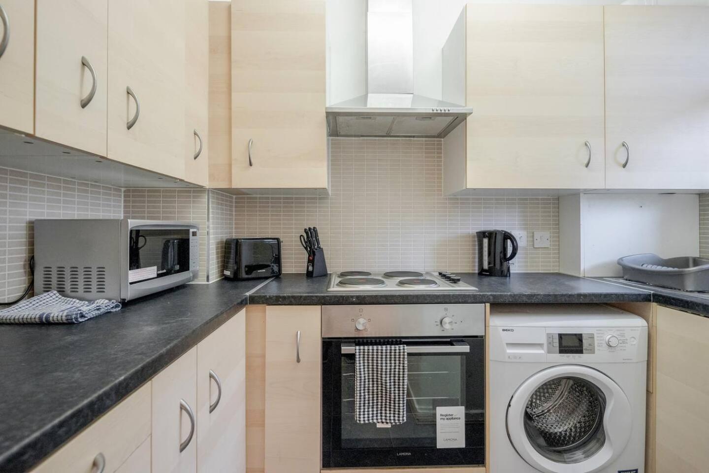 Quarto em Acomodações Particulares Aplacetostay Apartment, Zone 1 Cove *